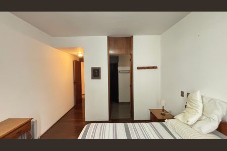 Apartamento à venda com 298m², 3 quartos e 3 vagasSuite 1