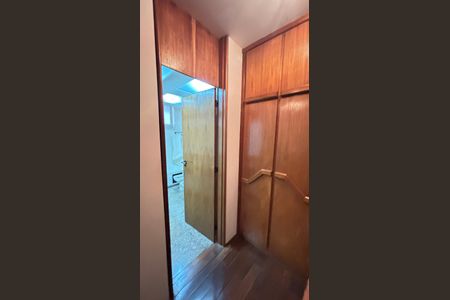 Apartamento à venda com 298m², 3 quartos e 3 vagasSuíte 3 Closet