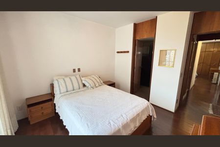 Apartamento à venda com 298m², 3 quartos e 3 vagasSuíte 2