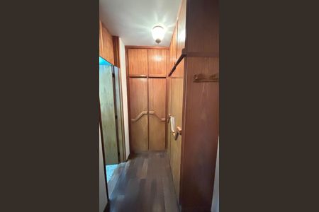 Apartamento à venda com 298m², 3 quartos e 3 vagasSuíte 3 Closet