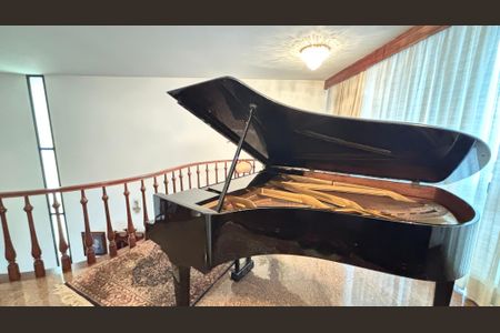 Apartamento à venda com 298m², 3 quartos e 3 vagasMezanino