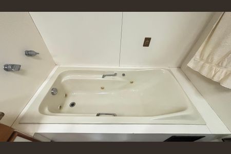 Apartamento à venda com 298m², 3 quartos e 3 vagasBanheiro da Suíte 3