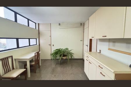 Apartamento à venda com 298m², 3 quartos e 3 vagasÁrea de Serviço