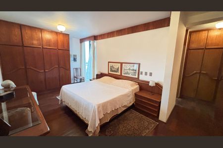 Apartamento à venda com 298m², 3 quartos e 3 vagasSuíte 3