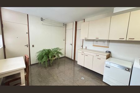 Apartamento à venda com 298m², 3 quartos e 3 vagasÁrea de Serviço