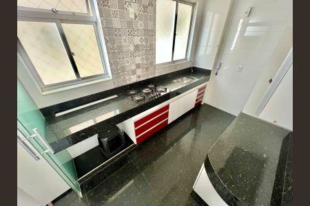 Apartamento à venda com 72m², 3 quartos e 2 vagasCozinha