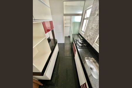 Apartamento à venda com 72m², 3 quartos e 2 vagasCozinha