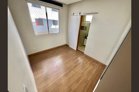 Apartamento à venda com 72m², 3 quartos e 2 vagasSuíte