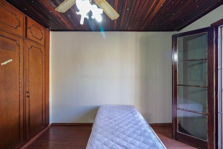 Casa à venda com 310m², 4 quartos e 5 vagasSuíte 2