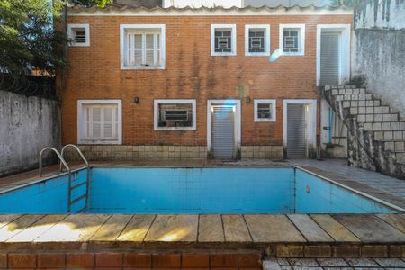 Casa à venda com 310m², 4 quartos e 5 vagasÁrea comum