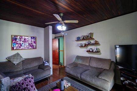 Casa à venda com 310m², 4 quartos e 5 vagasSuíte 1