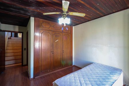 Casa à venda com 310m², 4 quartos e 5 vagasSuíte 2