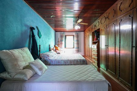 Casa à venda com 310m², 4 quartos e 5 vagasSuíte 3