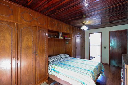 Casa à venda com 310m², 4 quartos e 5 vagasSuíte 4