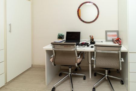 Apartamento à venda com 87m², 3 quartos e 1 vagaQuarto 2