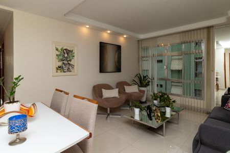 Apartamento à venda com 87m², 3 quartos e 1 vagaSala