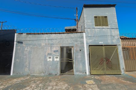 Casa para alugar com 30m², 1 quarto e sem vaga Casa para alugar com 30m², 1 quarto e sem vagaFachada