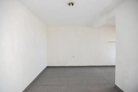 Casa para alugar com 30m², 1 quarto e sem vaga Casa para alugar com 30m², 1 quarto e sem vagaSala