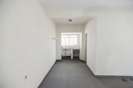 Casa para alugar com 30m², 1 quarto e sem vaga Casa para alugar com 30m², 1 quarto e sem vagaSala
