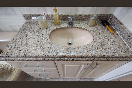 Apartamento à venda com 108m², 3 quartos e 2 vagasBanheiro Suíte