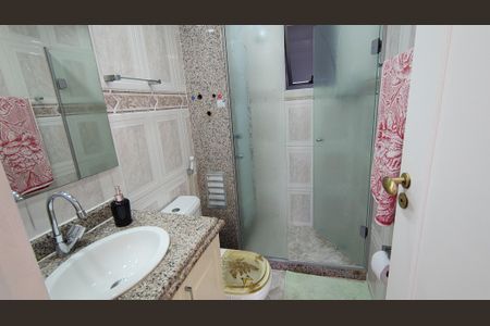 Apartamento à venda com 108m², 3 quartos e 2 vagasBanheiro Social