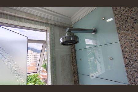 Apartamento à venda com 108m², 3 quartos e 2 vagasBanheiro Suíte
