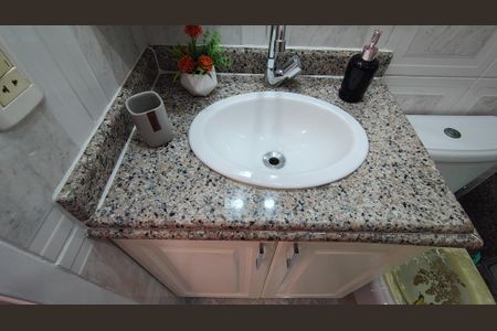 Apartamento à venda com 108m², 3 quartos e 2 vagasBanheiro Social