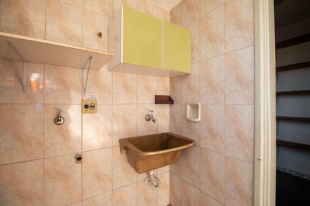 Apartamento à venda com 81m², 3 quartos e 1 vagaÁrea de Serviço