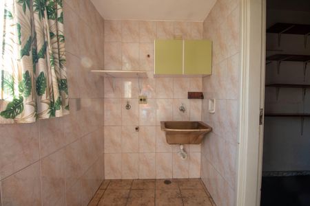 Apartamento à venda com 81m², 3 quartos e 1 vagaÁrea de Serviço