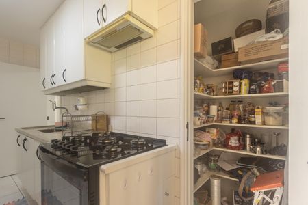 Apartamento à venda com 105m², 3 quartos e 2 vagas Apartamento à venda com 105m², 3 quartos e 2 vagasCozinha