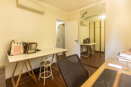 Apartamento à venda com 105m², 3 quartos e 2 vagas Apartamento à venda com 105m², 3 quartos e 2 vagasEscritório