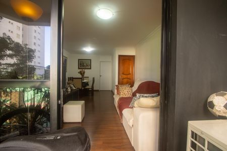 Apartamento à venda com 105m², 3 quartos e 2 vagas Apartamento à venda com 105m², 3 quartos e 2 vagasVaranda da Sala