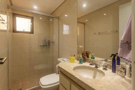 Apartamento à venda com 105m², 3 quartos e 2 vagas Apartamento à venda com 105m², 3 quartos e 2 vagasBanheiro