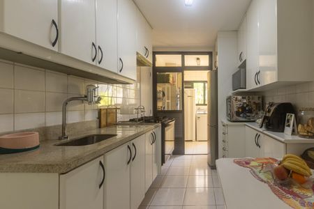 Apartamento à venda com 105m², 3 quartos e 2 vagas Apartamento à venda com 105m², 3 quartos e 2 vagasCozinha