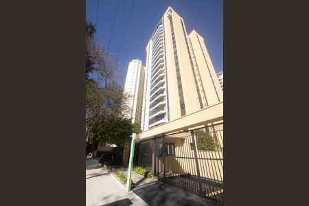 Apartamento à venda com 105m², 3 quartos e 2 vagas Apartamento à venda com 105m², 3 quartos e 2 vagasFachada