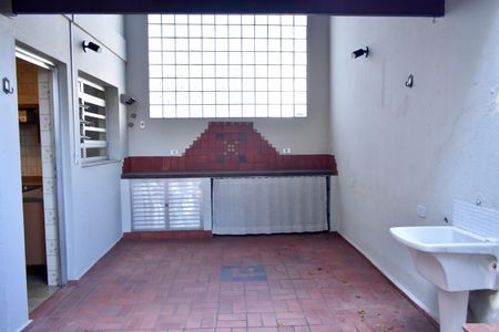 Casa à venda com 223m², 4 quartos e 3 vagas Casa à venda com 223m², 4 quartos e 3 vagasÁrea de Serviço