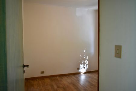 Casa à venda com 223m², 4 quartos e 3 vagas Casa à venda com 223m², 4 quartos e 3 vagasQuarto 1