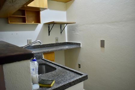 Casa à venda com 223m², 4 quartos e 3 vagas Casa à venda com 223m², 4 quartos e 3 vagasEdícula