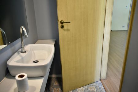 Casa à venda com 223m², 4 quartos e 3 vagas Casa à venda com 223m², 4 quartos e 3 vagasLavabo da Sala