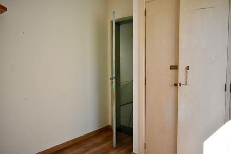 Casa à venda com 223m², 4 quartos e 3 vagas Casa à venda com 223m², 4 quartos e 3 vagasQuarto 4