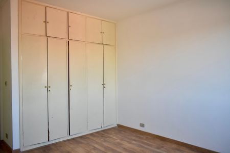 Casa à venda com 223m², 4 quartos e 3 vagas Casa à venda com 223m², 4 quartos e 3 vagasSuíte 2