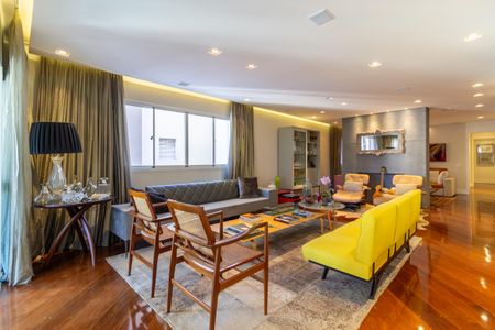 Apartamento à venda com 189m², 3 quartos e 3 vagas Apartamento à venda com 189m², 3 quartos e 3 vagasSala