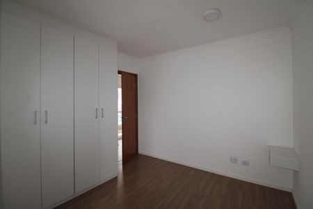 Apartamento à venda com 74m², 2 quartos e 2 vagasQuarto 2