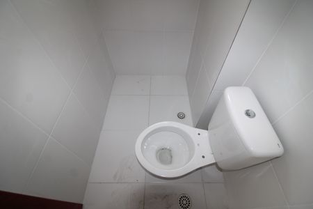 Apartamento à venda com 74m², 2 quartos e 2 vagasBanheiro do Quarto 1