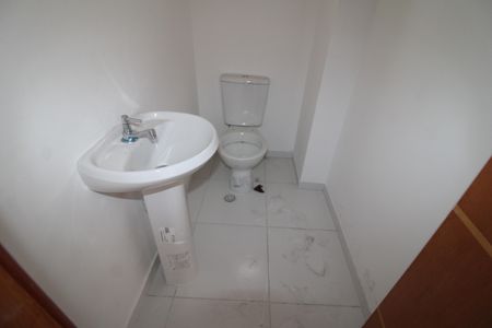 Apartamento à venda com 74m², 2 quartos e 2 vagasBanheiro Social