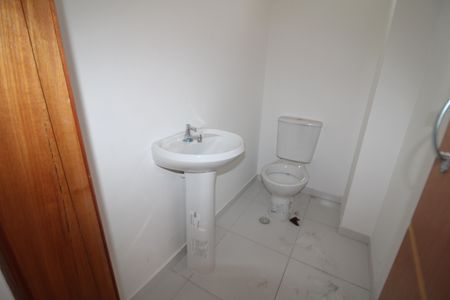 Apartamento à venda com 74m², 2 quartos e 2 vagasBanheiro Social