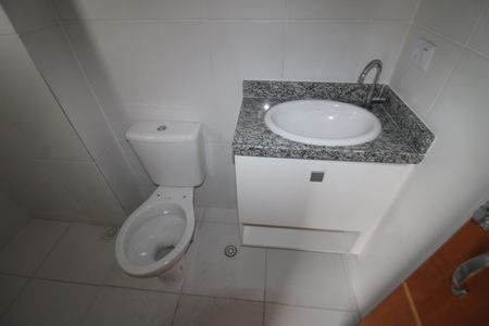 Apartamento à venda com 74m², 2 quartos e 2 vagasBanheiro do Quarto 2