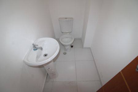 Apartamento à venda com 74m², 2 quartos e 2 vagasBanheiro Social