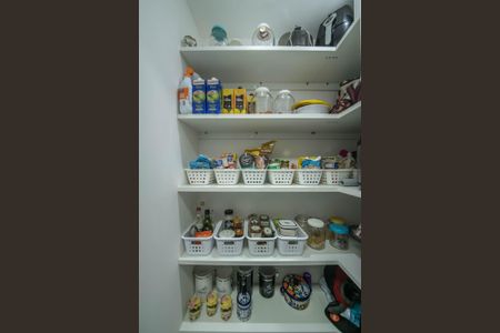 Apartamento à venda com 180m², 4 quartos e 4 vagasDespensa