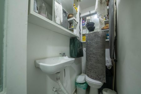 Apartamento à venda com 180m², 4 quartos e 4 vagasBanheiro de Serviço